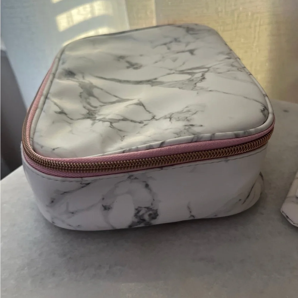 Marble Ipsy Bag & Wristlet Set